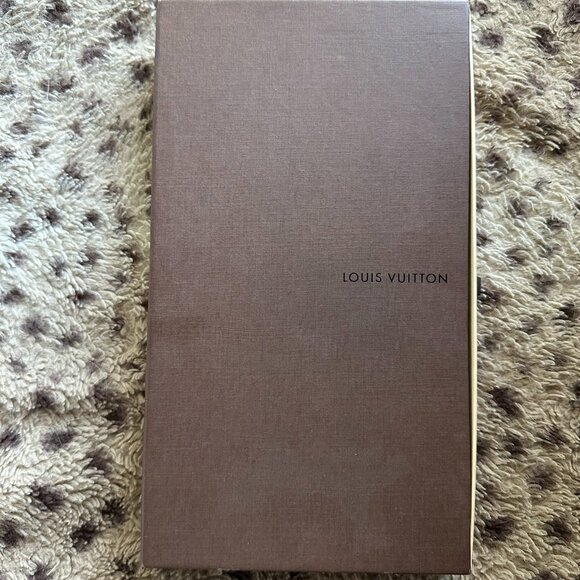 Louis Vuitton Pochette Monogram Shoulder Bag - Picture 4 of 5